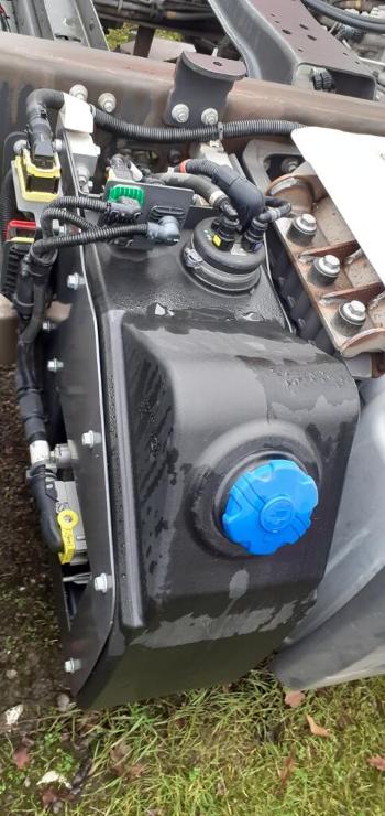 RESERVOIR ADBLUE D16 NARROW-image