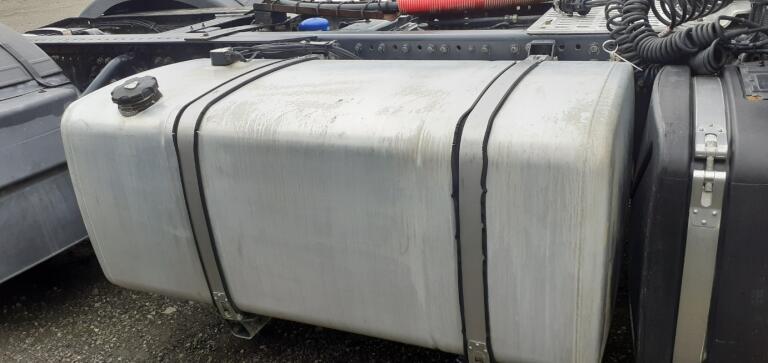 RESERVOIR GASOIL IVECO-image